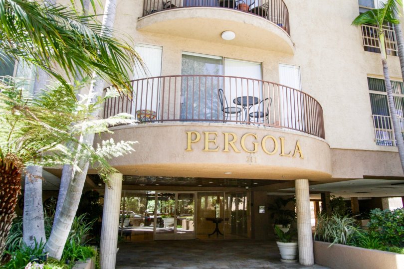 The entrance into Pergola in Santa Monica
