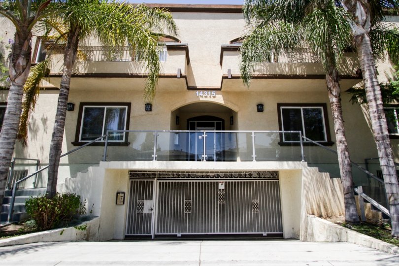 The balcony of 14315 Magnolia Blvd