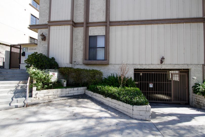 The Moorpark Manor building in Sherman Oaks