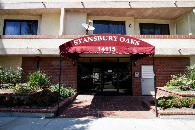 The entrance at Stansbury Oaks