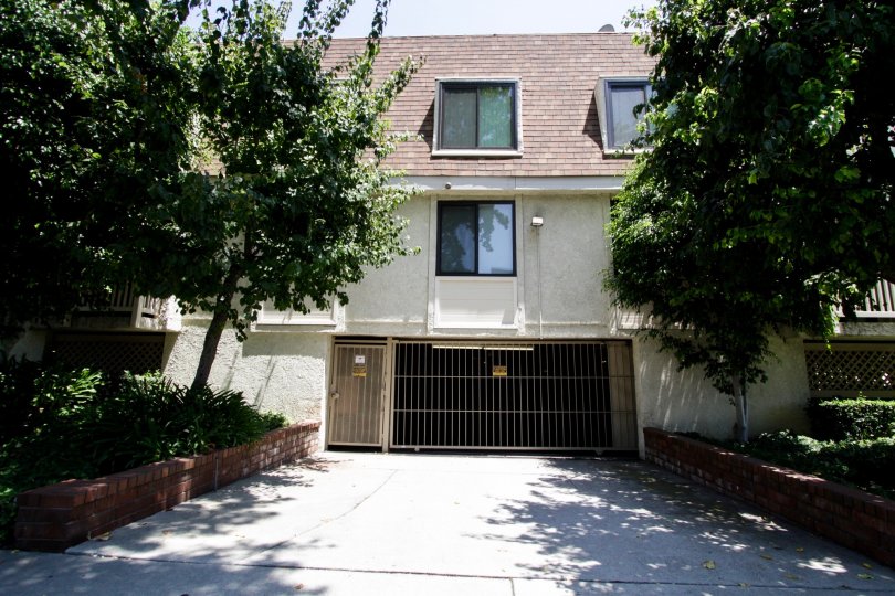 The parking for the Wilshire Manor