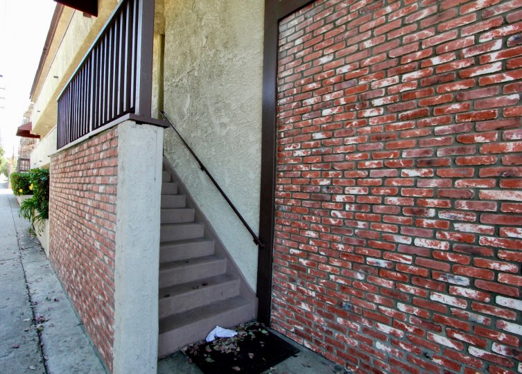 Amazing brick wall of 11574 Ohio, West La, California