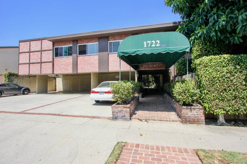 super classy 1722 Brockton with her brick walls, green walkway and surrounding, west la, California