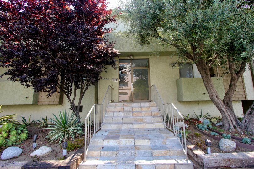 An eight step Single Terrace house at Aspen House community West LA CaliforniaAC