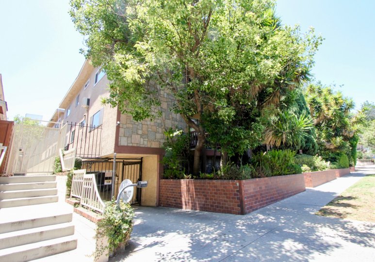 Back on Market!!!! Buyer could not perform!!!! Gorgeous and tranquil corner top floor unit with privacy located in a small lush courtyard complex with low HOA dues. The kitchen has generous storage, tile flooring, granite counters and an extra alcove for 
