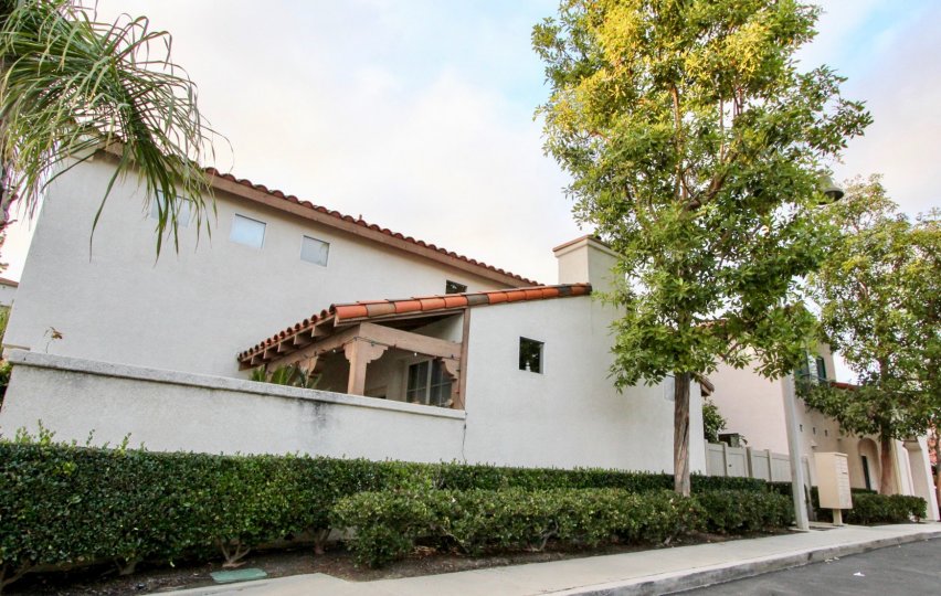 Curb appeal in the community of Greystone Colony in Aliso Viejo, California.
