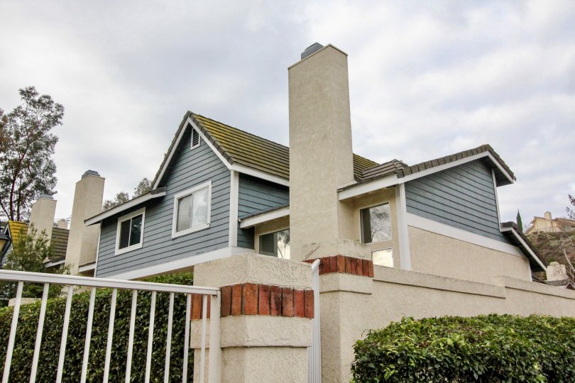 A couple of town homes with attached chimneys inside Embassy Point in Anaheim Hills CA