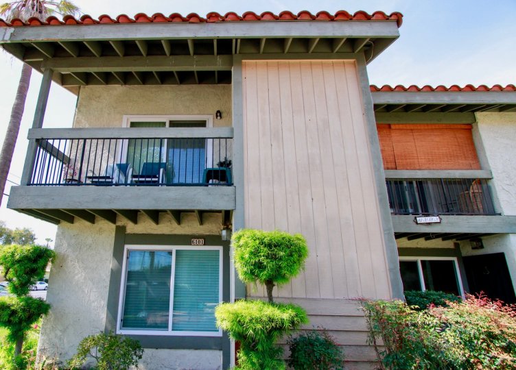 Airy and sunny at the Cypress College Townhomes in Cypress Califorina