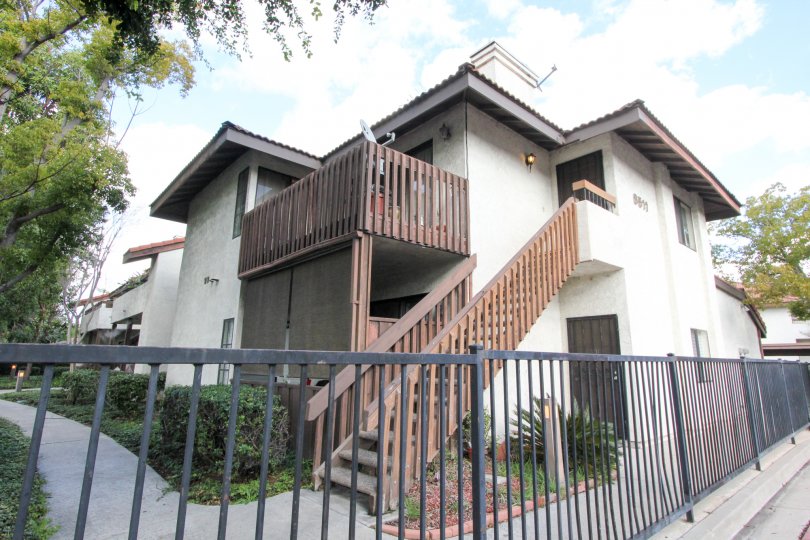 Road Side Meadow Brook Village old Look with proper parking facility, perfect for living - in Garden Grove