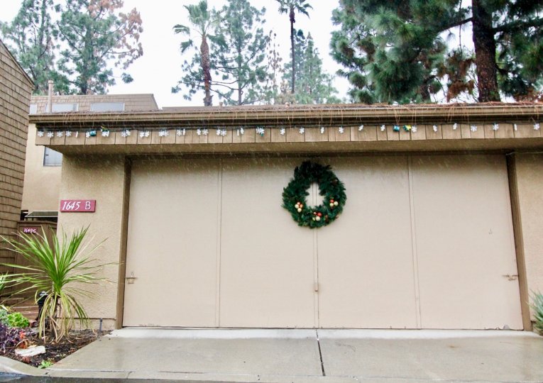 THE 1645 B APARTMENT IN THE HIDDEN LAKES WITH THE PLANTS, TREES