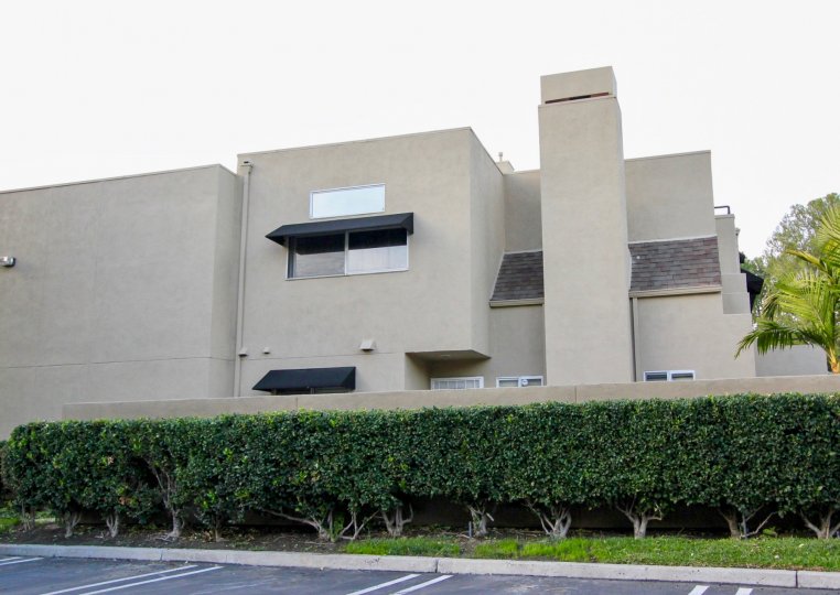 the rainbow ridge is a company house of the mission viejo city in california