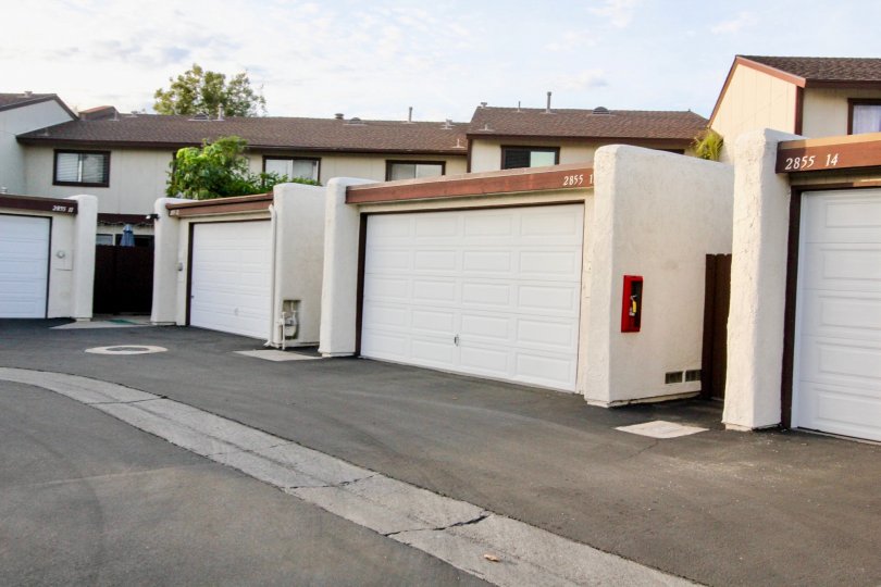 clean and clear area view in front garage in Smoketree Orange Townhomes