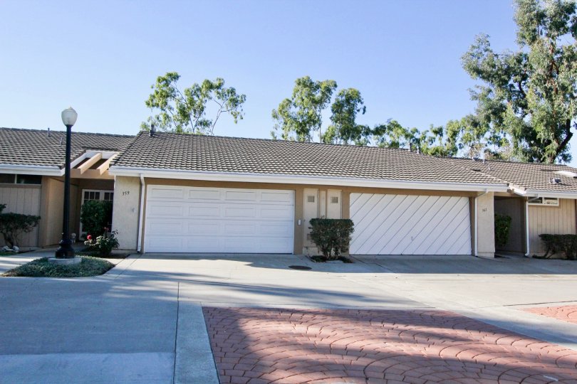 the mira costa villas is a lengthy house of the san clemente city in california