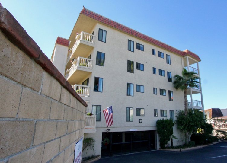 Reef Gate West is one of San Clemente’s premier “Resort Style Living” complexes located on the beach-front, just north of the San Clemente Pier. The location is possibly the finest in town, just steps to the ocean, the Pier, our local beach trail and the 