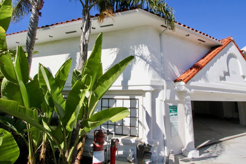 Villa Montalvo Vista offers some of the cheapest condo options in Southwest San Clemente and enjoys a great location near a bluff front park and a great beach. There are a nice variety of floor plans in this complex, so different price points can definite