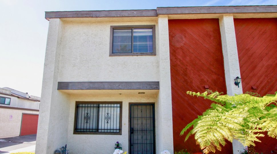 Outer View of a home in Presden Villas Community in Santa Ana, California.