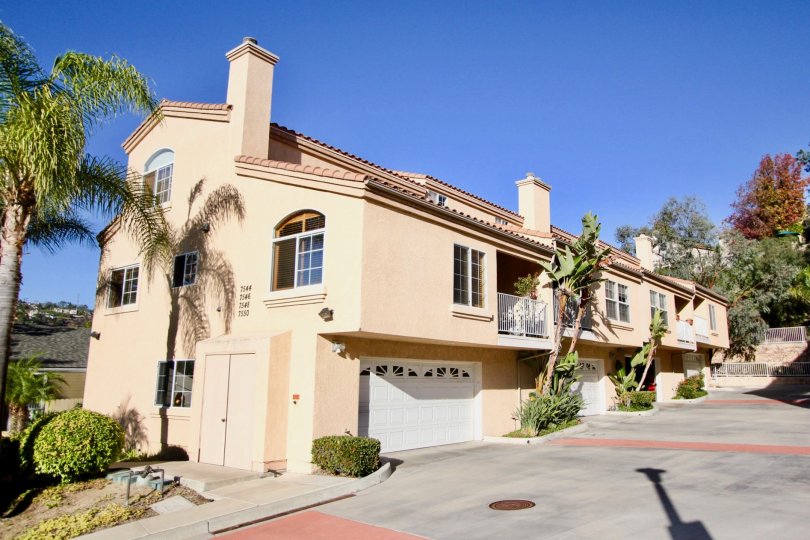 fun at Meadowview Townhomes near to Carlsbad, California