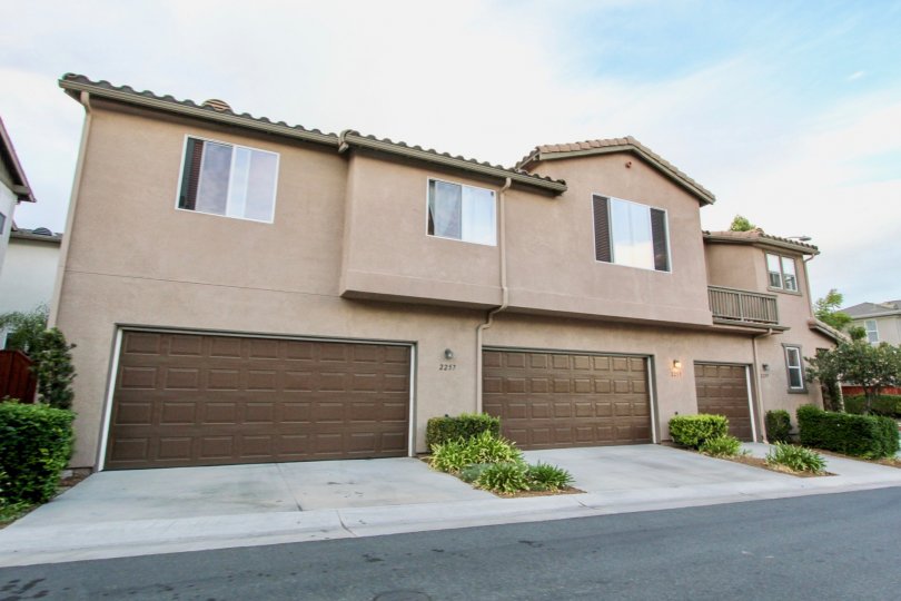 Above-garage apartments at Cottage Lane in Chula Vista, CA