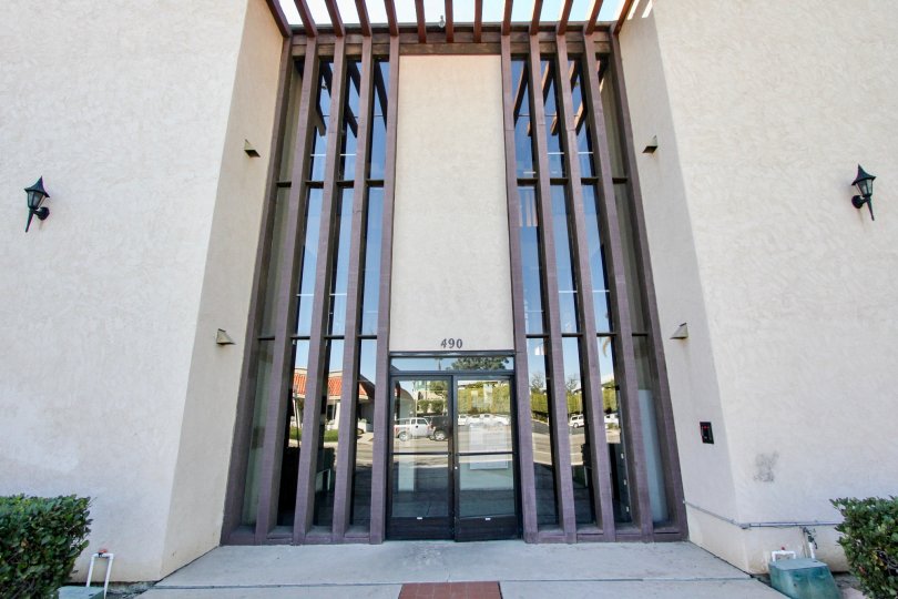 A look at the main entrance to the Robinhood Community in Chula Vista California where a glimpse of the blue skies will never be an issue.