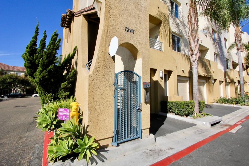 Palm Trees, Condo, TownHome, Security, Community,