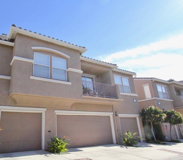 Excellent sunny day and spacious parking place in front of villas in Vista Sonrisa of Chula Vista