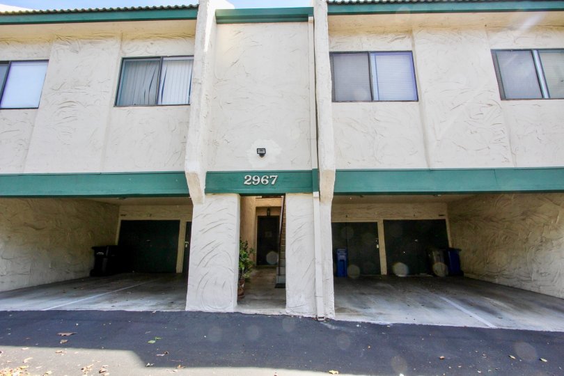 Forest Park Plaza  ,Clairemont Mesa , California,rectangular window,number