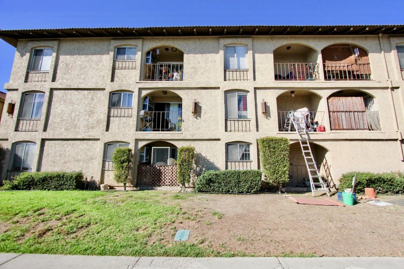 Community: Menlo Ave Condos  City: College Area  State: California