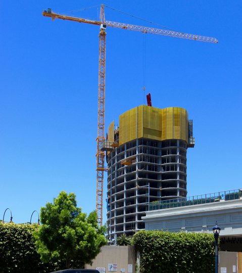 A building built constructed by a crane in Pacific Gate at Downtown San Diego, CA