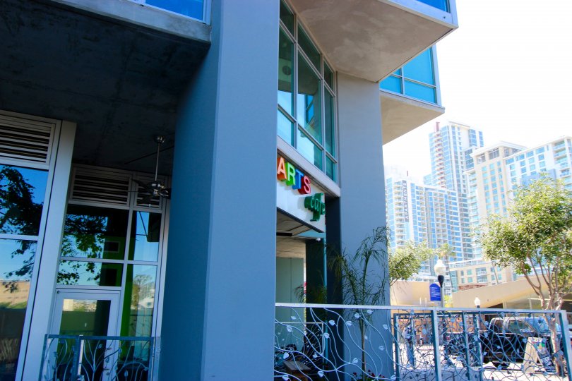 Arts cafe shop at the ground floor and other shops at other sides in Smart Corner.