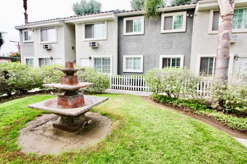 a most attractive and beautiful bungalow with beautiful lawn comfortable climate clean way visit with with family in weekend