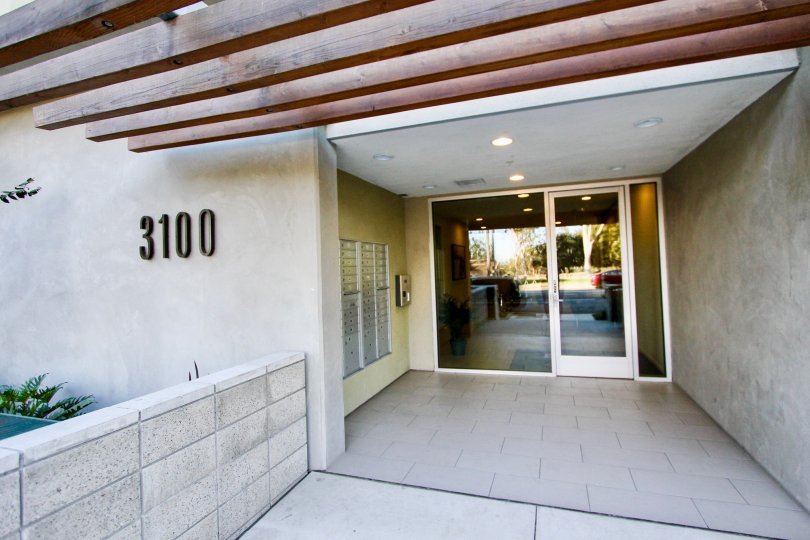 A number with 3100 and has postal boxes at Park at Sixth