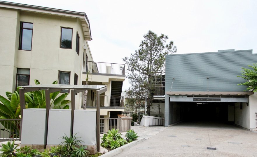 Driveway with a tall gray top at Seahaus in La Jolla CA