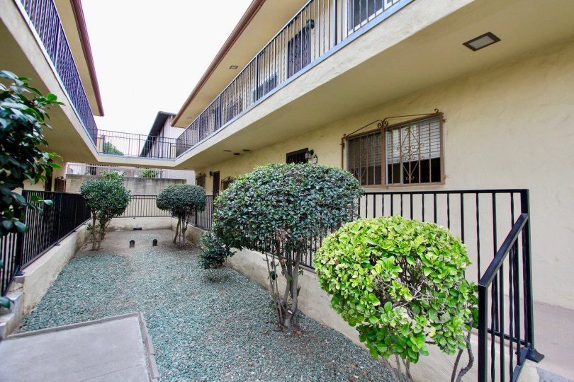 Sunridge Terrace La Mesa California apartments with gardens in midle