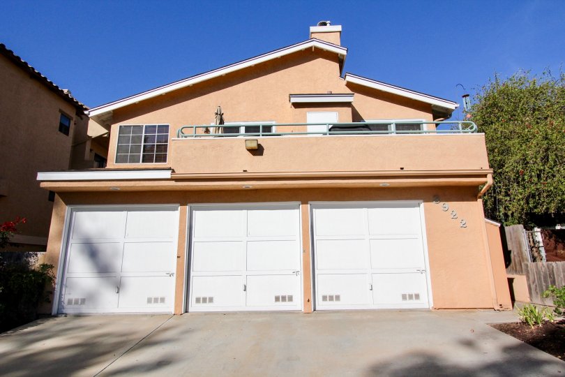 Three Car Garage Home, Beautiful Second Floor Bacloney With Space