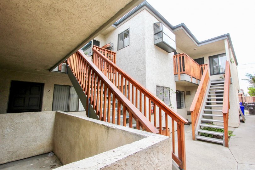 A sunny day in the area of 33rd Street Vistas, stairs, condos, door, cement
