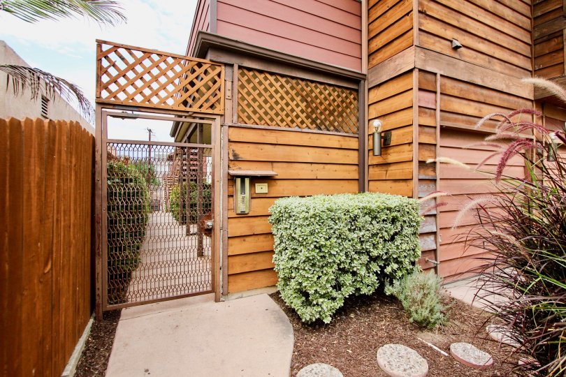 Louisiana Street , North Park  , California,brown building, plants
