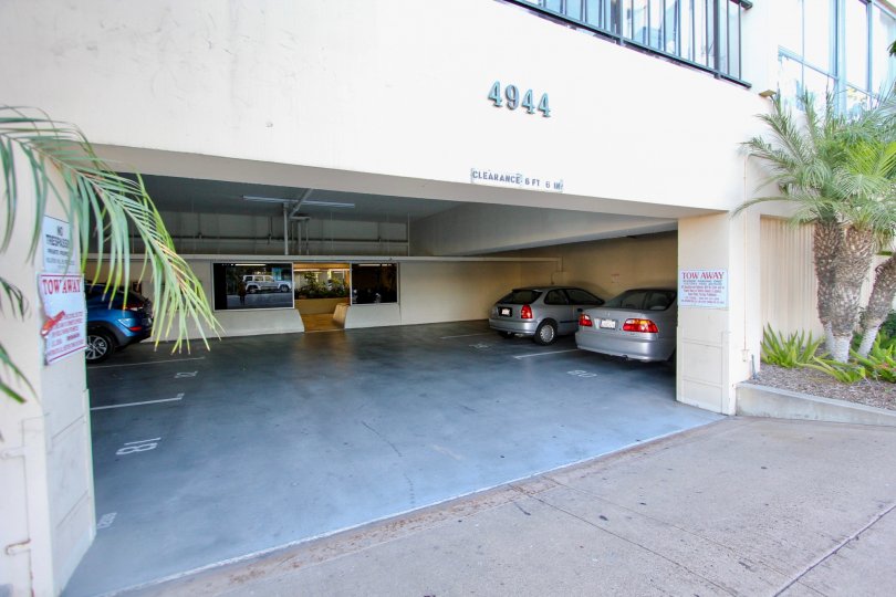 THE 4944 APARTMENT IN THE PACIFIC TOWER WITH THE CAR PARKING, BALCONI