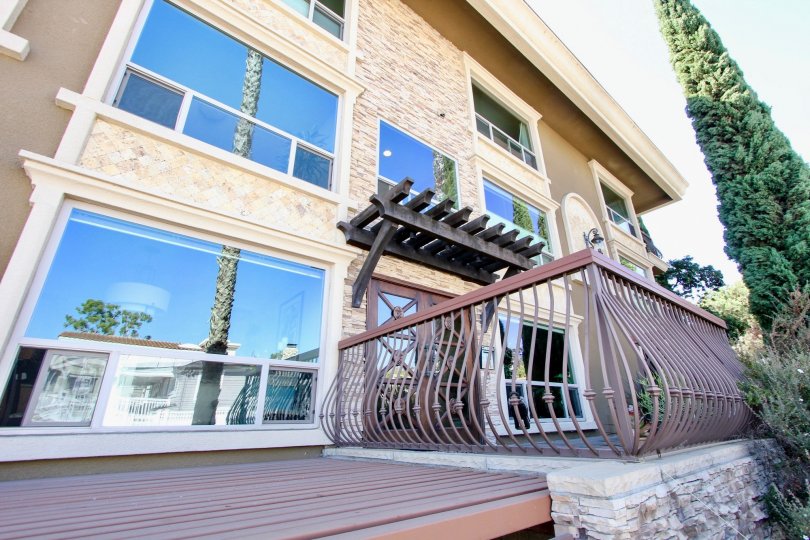 A bulging railing around a condominium patio inside 2955 in La Playa at Point Loma CA