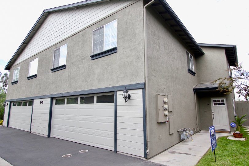 Gorgeous town home, all brand new Oversized 2 car garage, small complex, very private and quiet