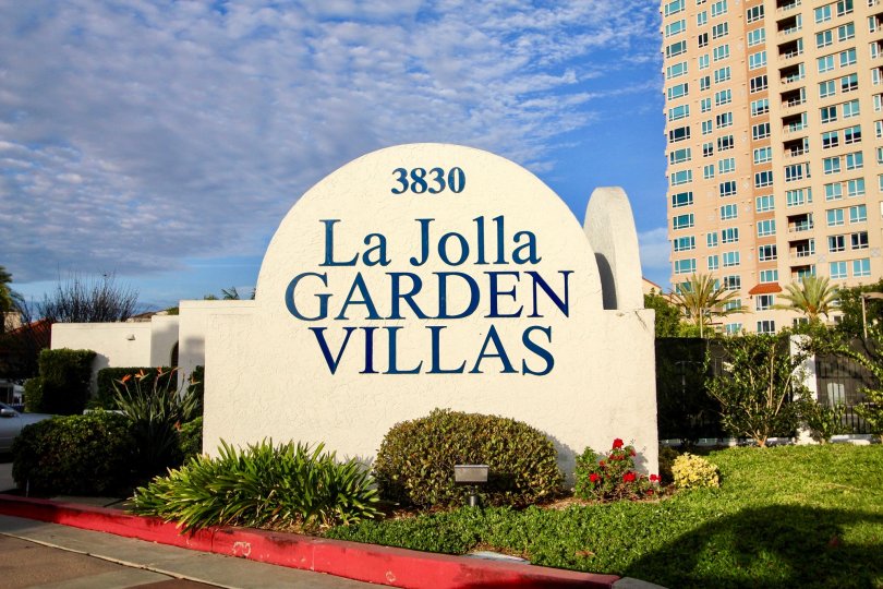 The main entryway for the La Jolla Garden Villas Apartments