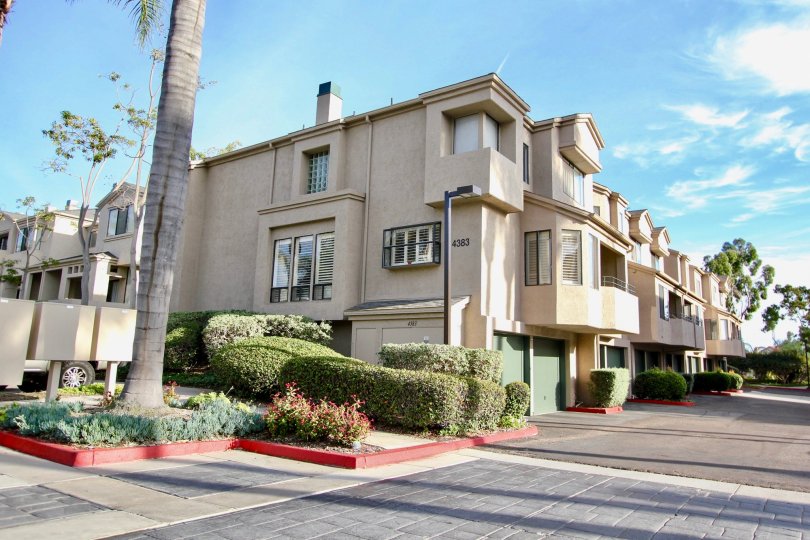 Located on the southeast corner of Genesee Ave. and Nobel Dr., University Towne Square is an upscale community of townhomes and condos in the Renaissance neighborhood of University City. Residents can walk across the street to Westfield Shopping Center an