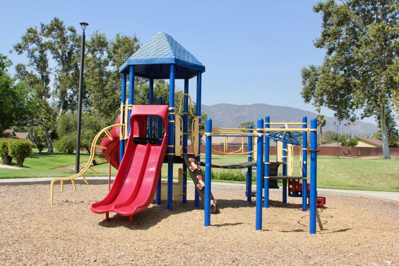 Village Grove Four Plex Condos, Lofts & Townhomes For Sale Village