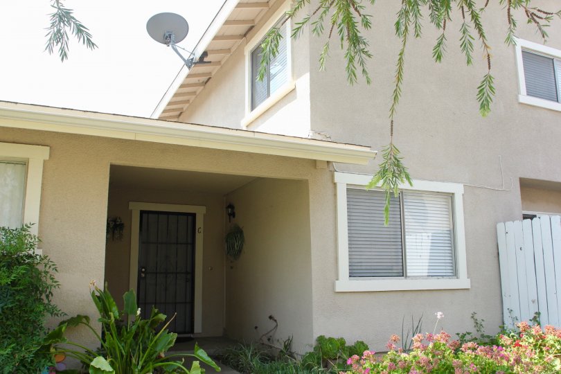 Village Grove Four Plex Condos, Lofts & Townhomes For Sale Village Grove Four Plex Real Estate