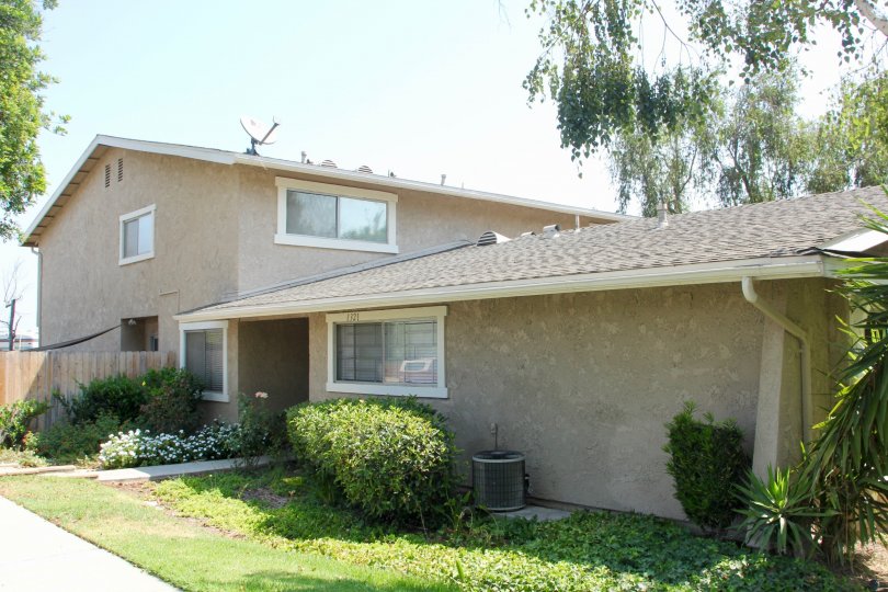 Village Grove Four Plex Condos, Lofts & Townhomes For Sale Village Grove Four Plex Real Estate