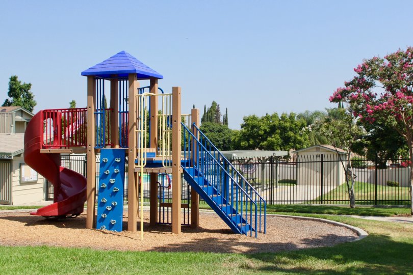 Village Grove Townhomes Condos, Lofts & Townhomes For Sale Village Grove Townhomes Real Estate