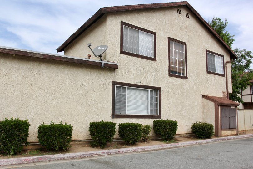 Woodland Villas Condos, Lofts & Townhomes For Sale Woodland Villas Real Estate Woodland