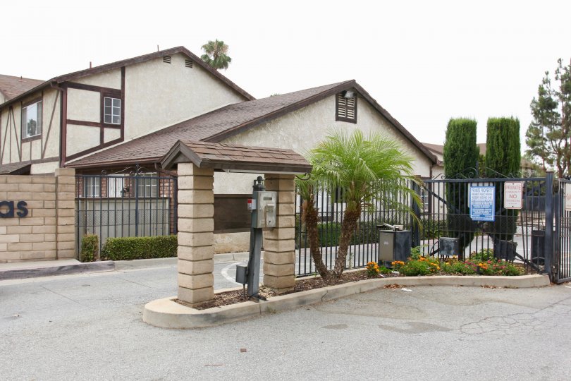 Woodland Villas Condos, Lofts & Townhomes For Sale Woodland Villas Real Estate Woodland