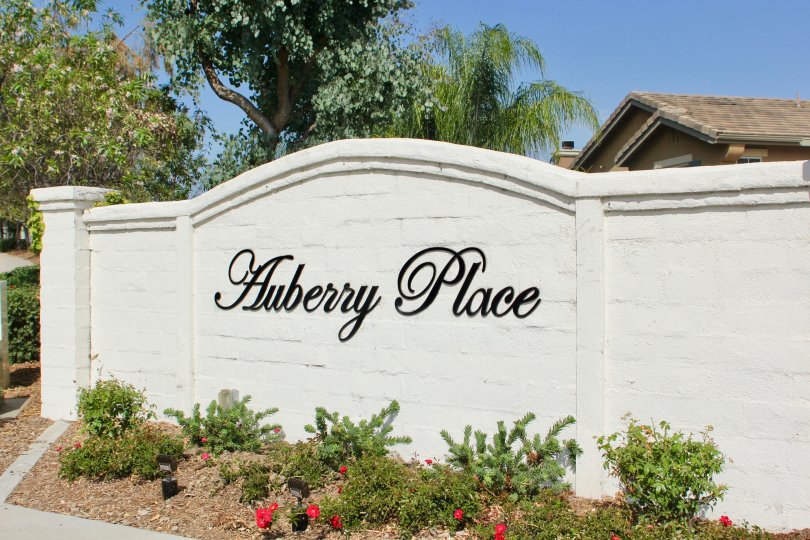 Auberry Place Condos, Lofts & Townhomes For Sale Auberry Place Real