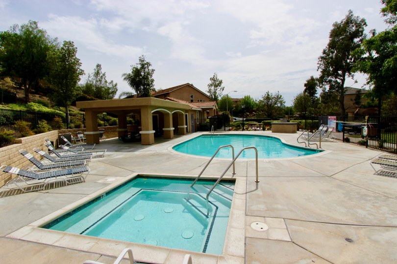 Laurel Creek Condos, Lofts & Townhomes For Sale Laurel Creek Real