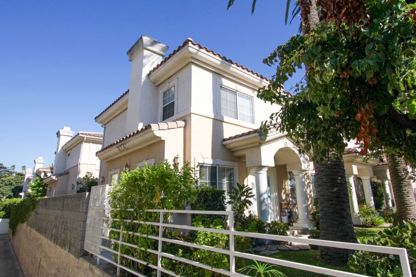 Al Palm Manors Condos, Lofts & Townhomes For Sale Al Palm Manors Real